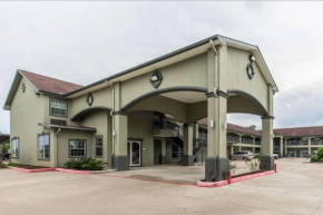 Quality Inn & Suites Bridge City Orange